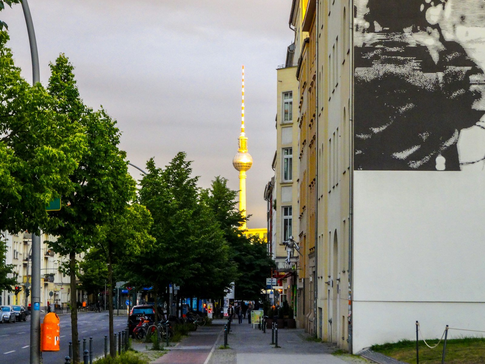 Straßenmusik in Berlin: Genehmigung, Kosten und Strafe im Überblick