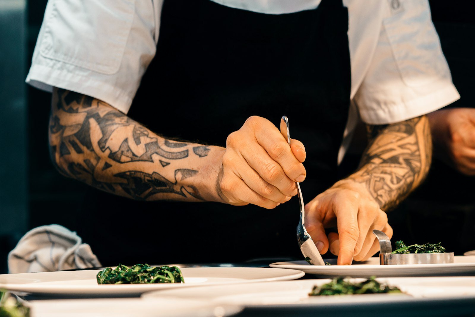 Fair Tipping for Back-of-House Staff